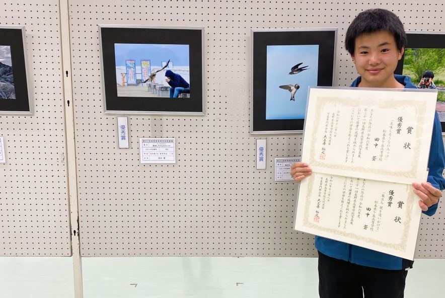 写真部】県高校写真展と全日本鳥フォトコンテストで入賞 「かがわ総文