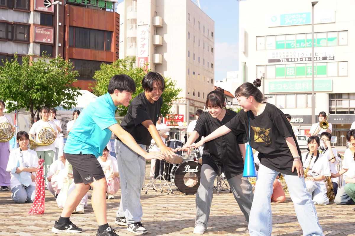 cf1e8f5f91a95a0e3873052ead1915